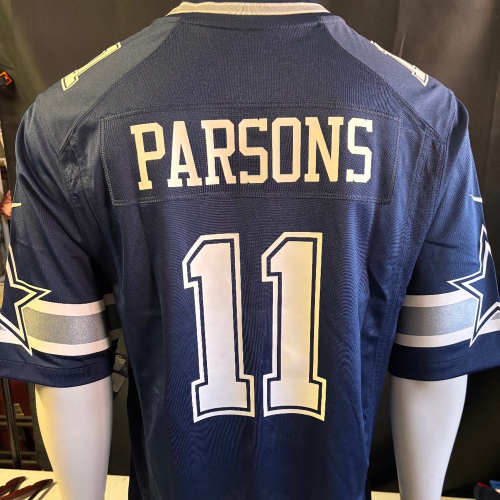 New mens medium Authentic Nike Dallas Cowboys Micah Parsons football jersey